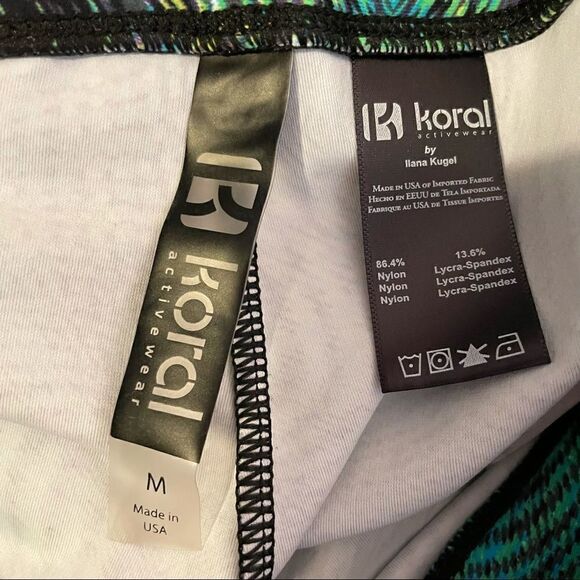 Koral Abstract Geometric Print Cropped Leggings - Picture 5 of 5